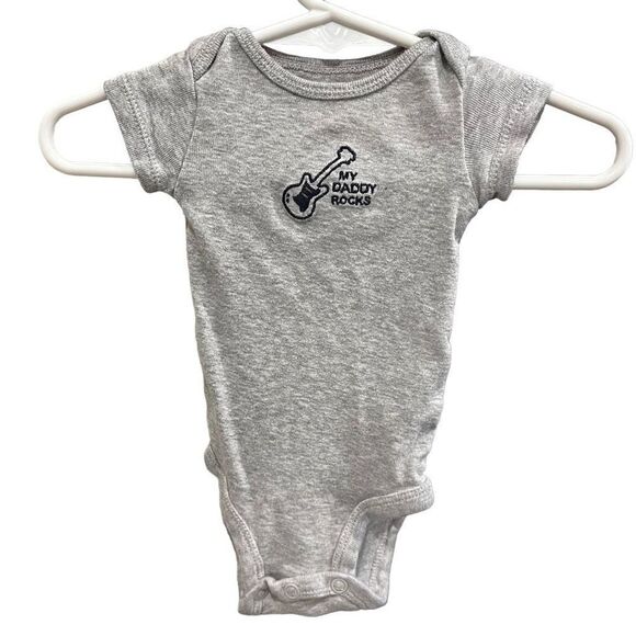 Carter’s “My Daddy Rocks” Gray & Navy Blue Guitar One-Piece for Newborn Baby - Picture 1 of 4